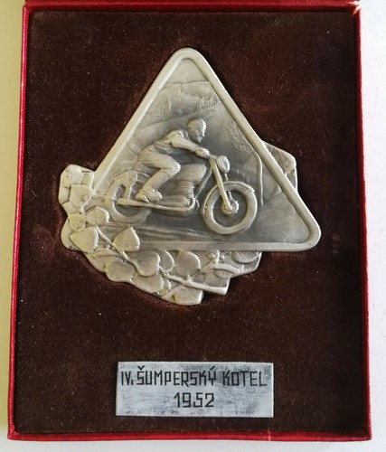 Plakette sumpersky kotel - plakette, iv.